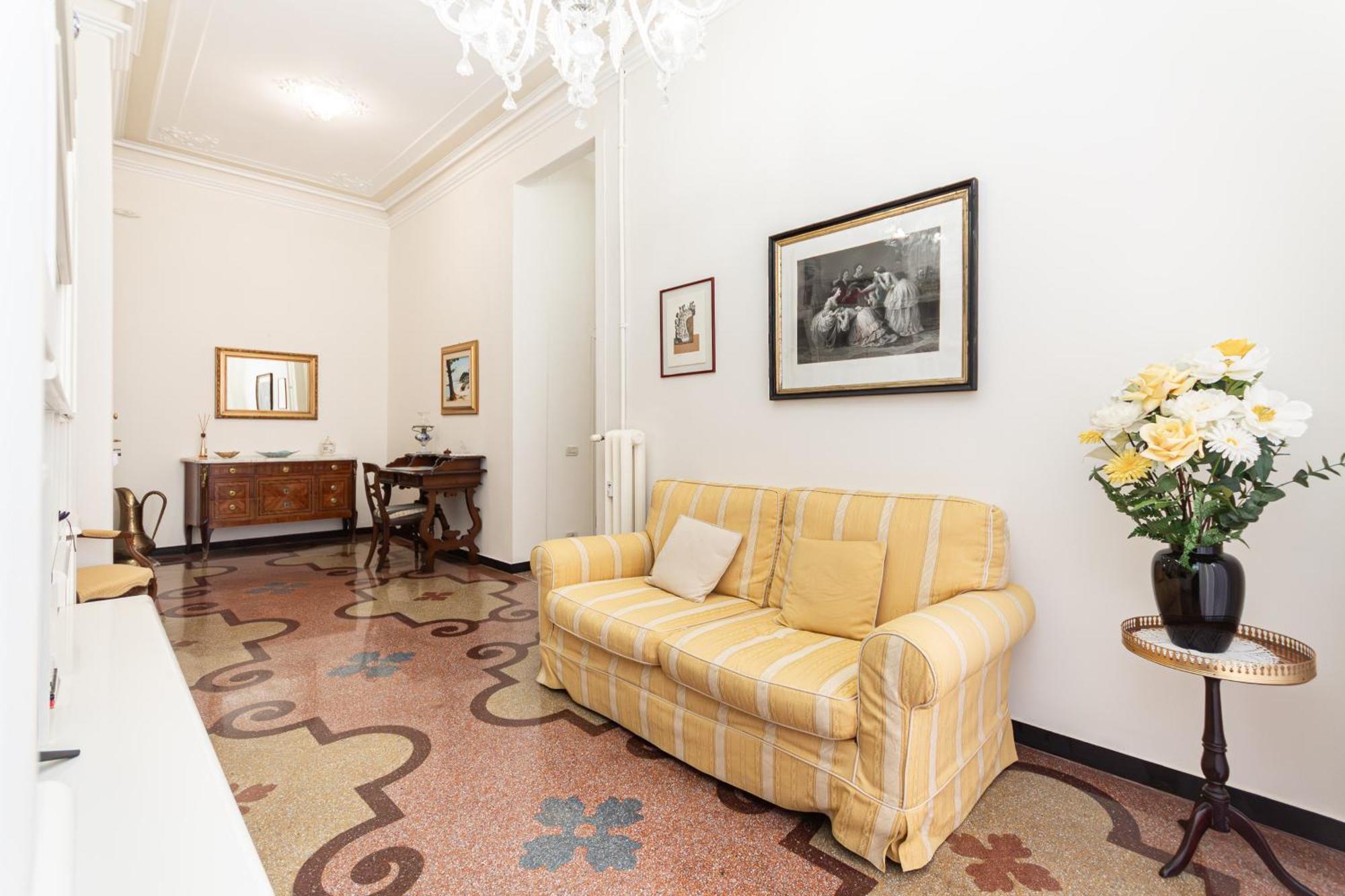 Apartment Elegante Nel Cuore Della Citta Genua